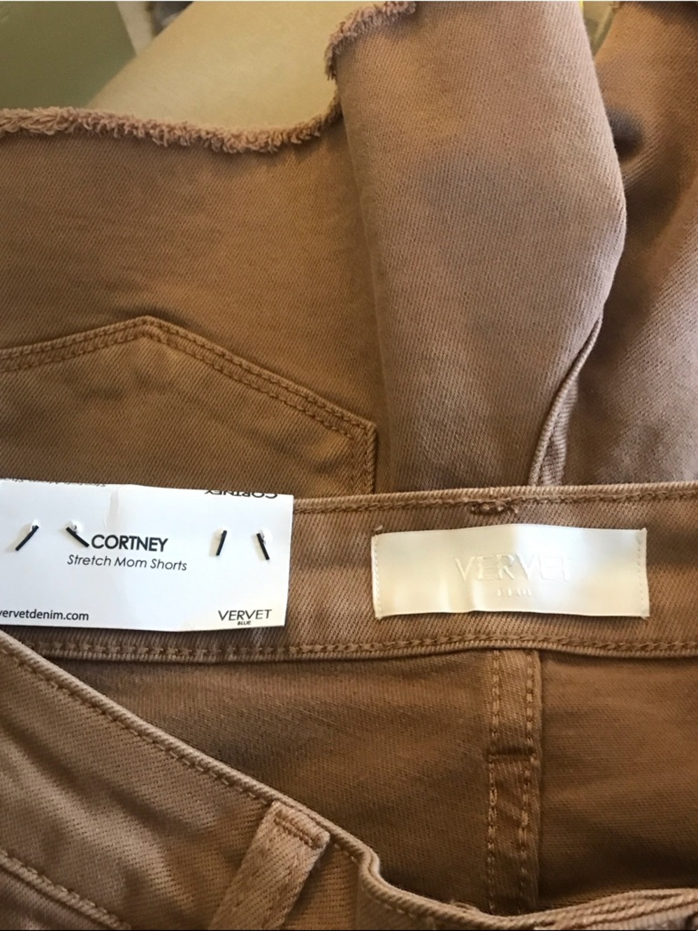 New Vervet High -Waist Frayed Hem Shorts in Tan - Picture 2 of 6